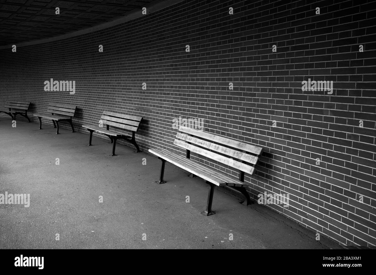 Empty benches Black and White Stock Photos & Images - Alamy
