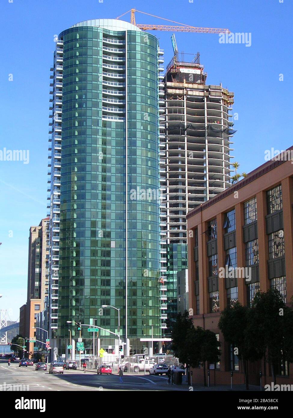 'English: The Infinity (300 Spear Street) complex, the completed tower II is on the left, while the under construction tower I is on the right.; 9 February 2008; Own work (Original text:  I created this work entirely by myself.); Cheers. Trance addict - Armin van Buuren - Oceanlab; ' Stock Photo