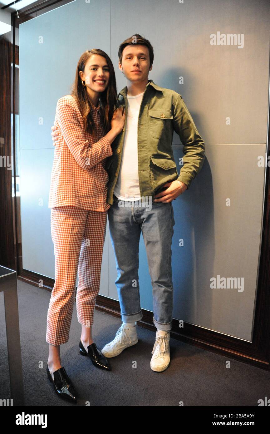 Nick robinson actor hi-res stock photography and images - Alamy