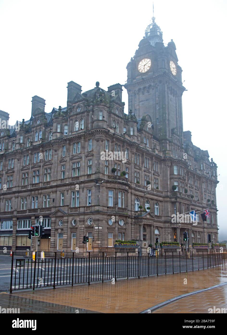 Princes Street, Edinburgh, Scotland, UK. 26th Mar 2020. The lights are on  but nobody home. On this third day of Covid-19 Lockdown in the UK, Princes  Street awakes to discover that the