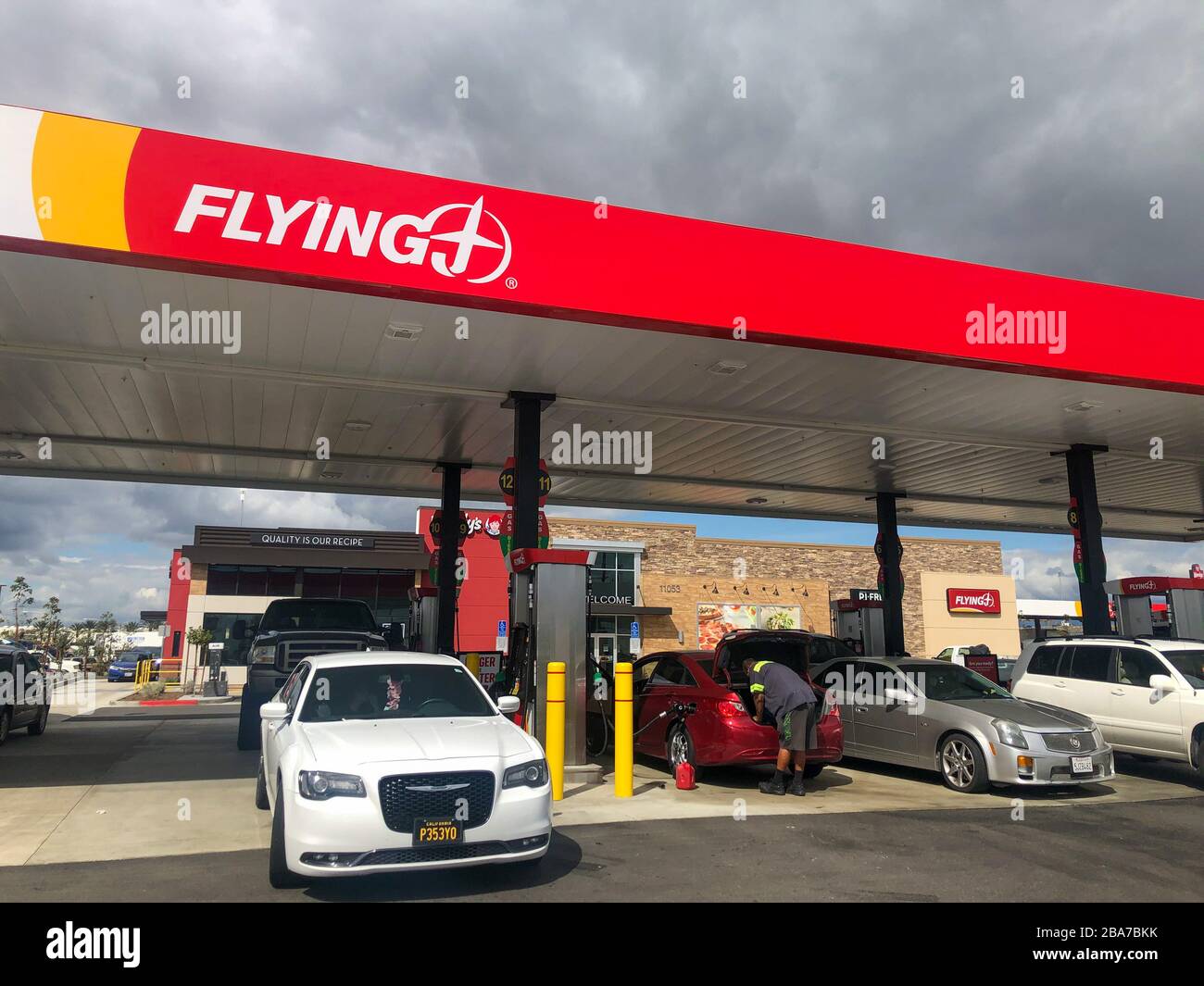 Costco gas station usa hires stock photography and images Alamy