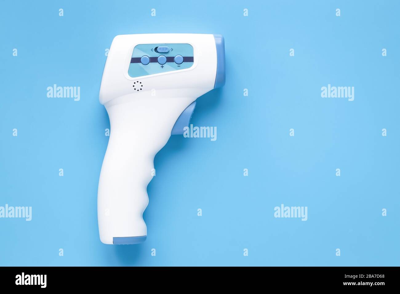Temperature gun hi-res stock photography and images - Alamy