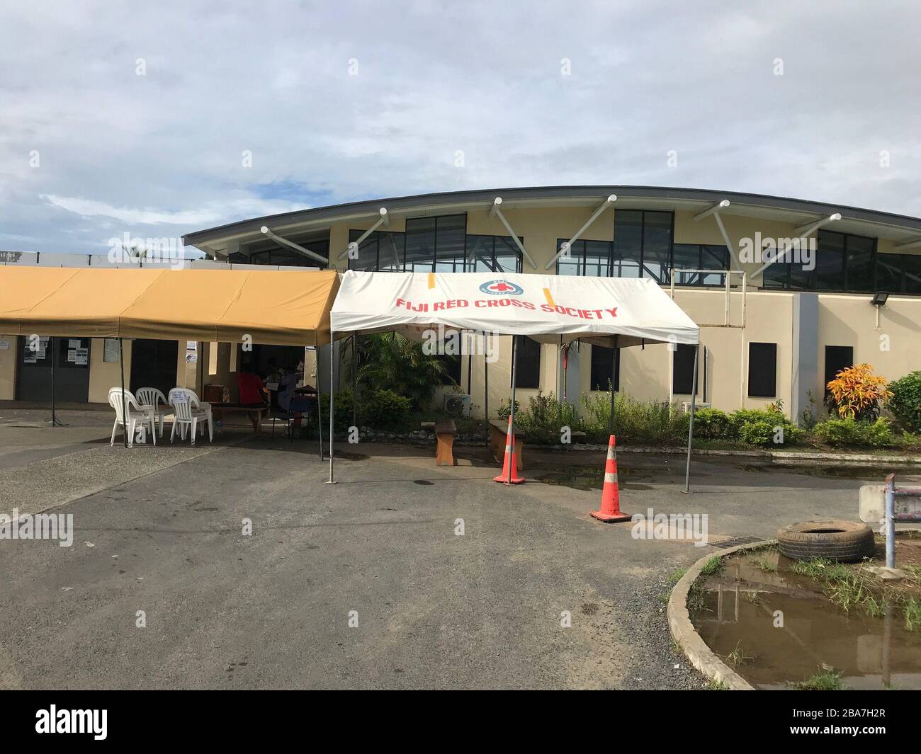 (200326) -- SUVA, March 26, 2020 (Xinhua) -- Photo taken on March 23, 2020 shows the Nadi Hospital where COVID-19 patients are treated in Suva, Fiji. As a 31-year-old Fijian woman tested positive, the infections in Fiji have reached five. Starting from Thursday, the main international airport of Fiji, the Nadi International airport will be officially shut down to all scheduled passenger travel while passenger travel to the outer islands will cease from Sunday. (FIJI SUN/Handout via Xinhua) Stock Photo