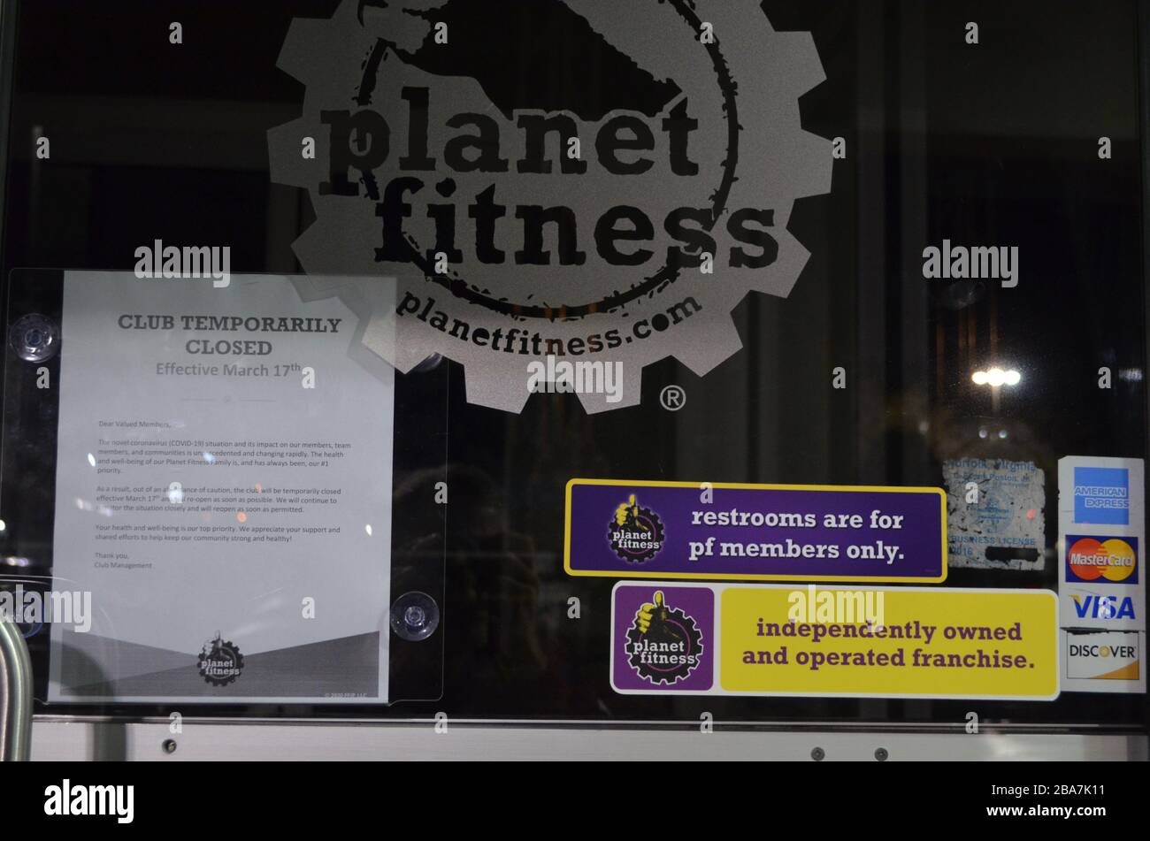 Front door of Planet Fitness gym closed due to Coronavirus Stock Photo