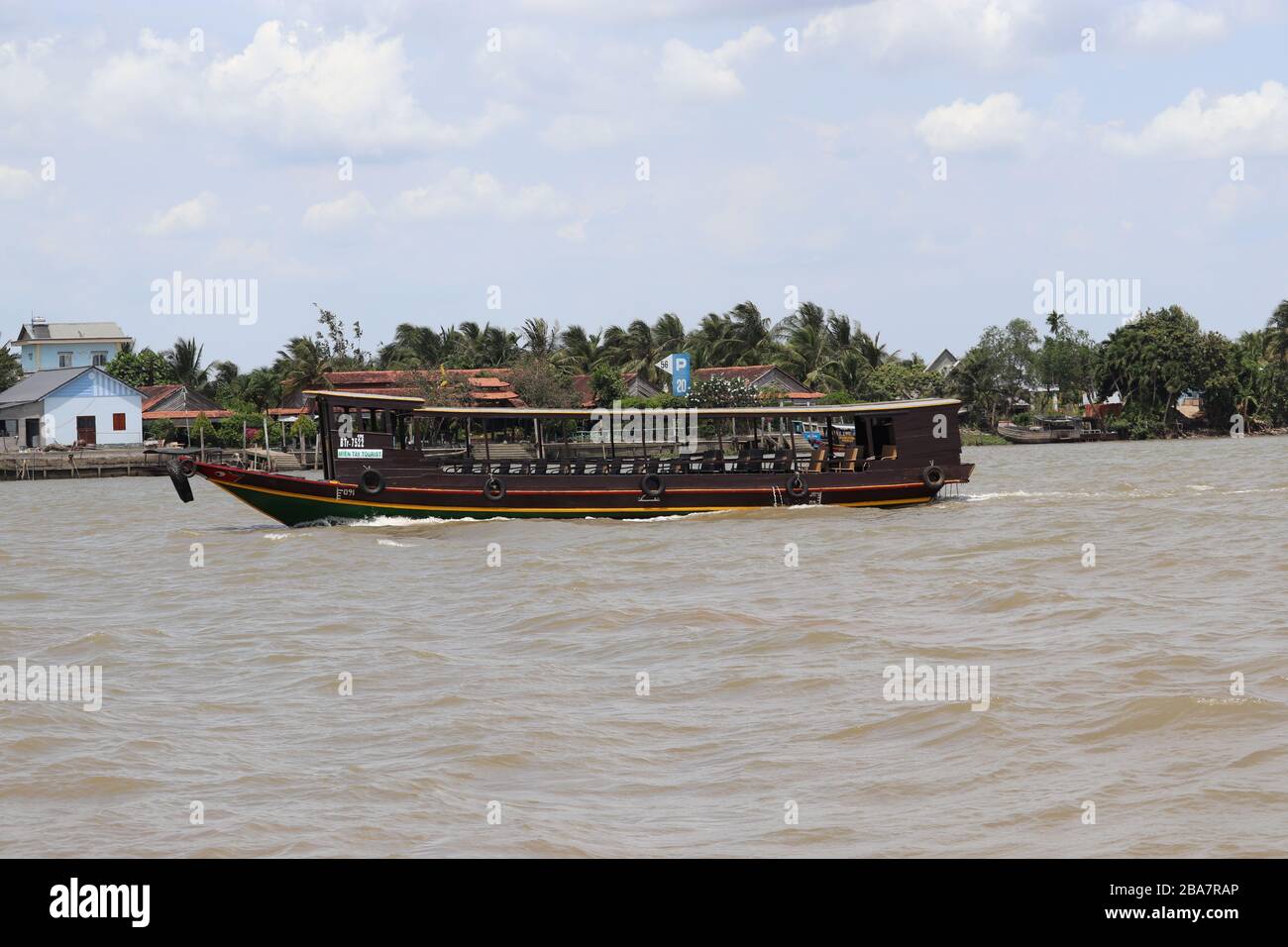 TOURIST BOATS ON THE MEKONG RIVER DELTA,VIETNAM Stock Photo - Alamy