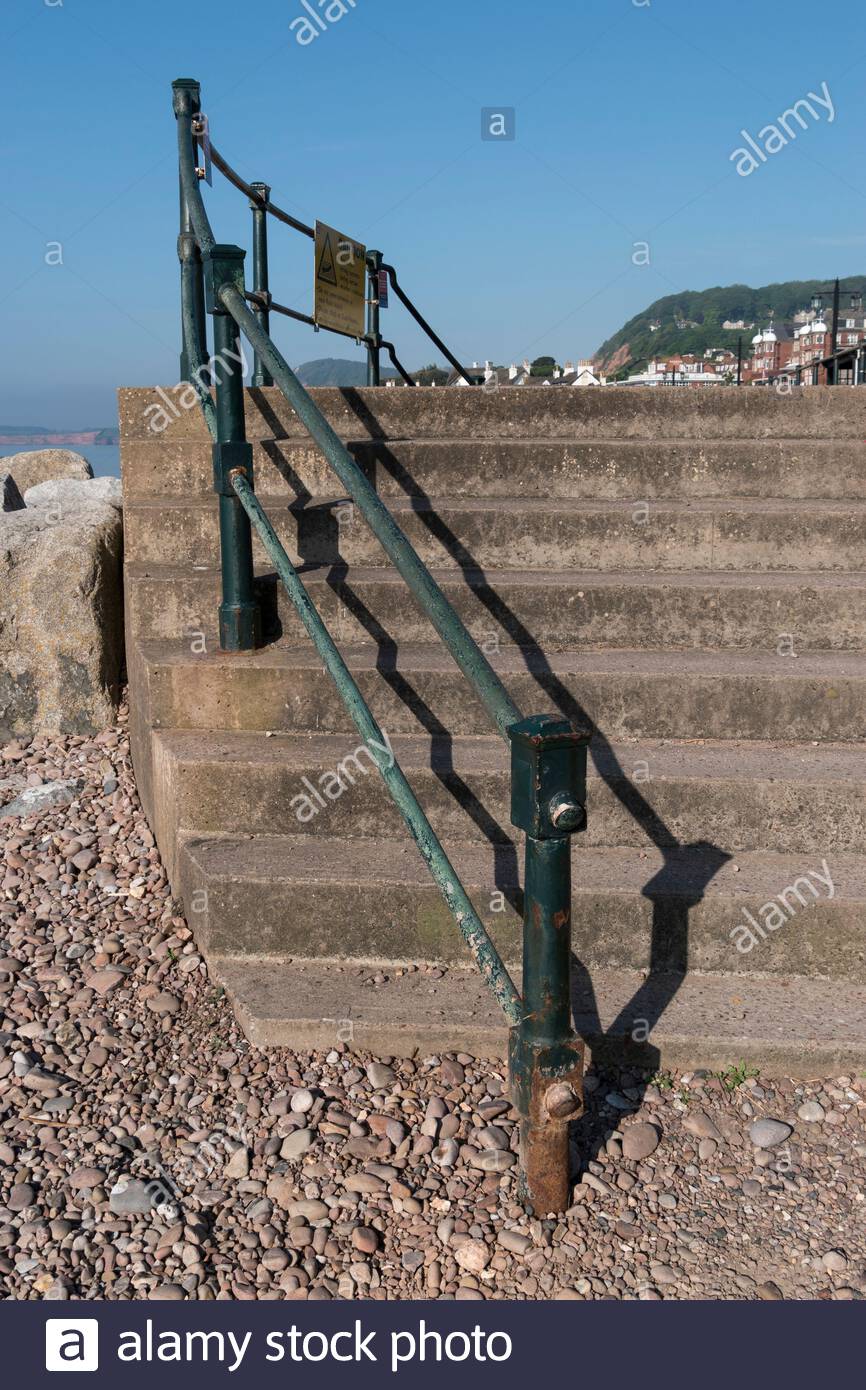 Old Fashioned Railings High Resolution Stock Photography and Images - Alamy