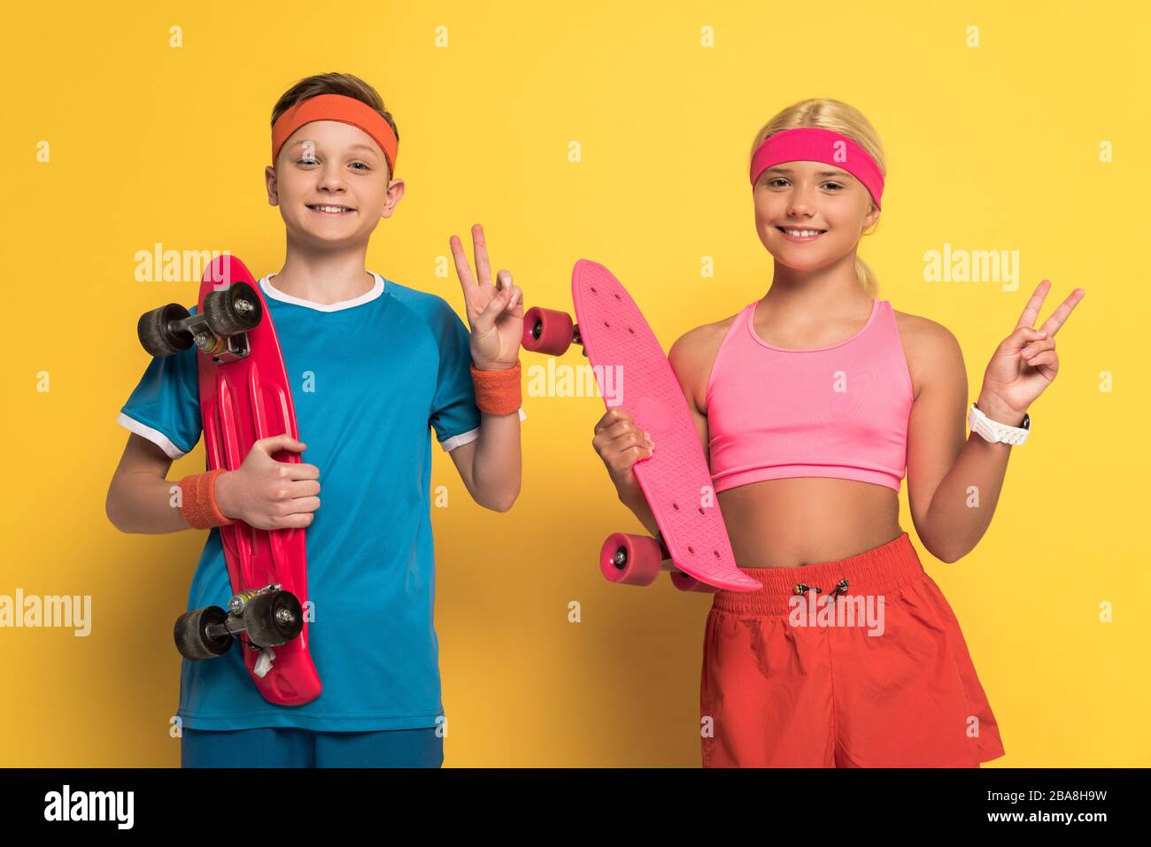 Kids holding sign boards hi-res stock photography and images - Alamy