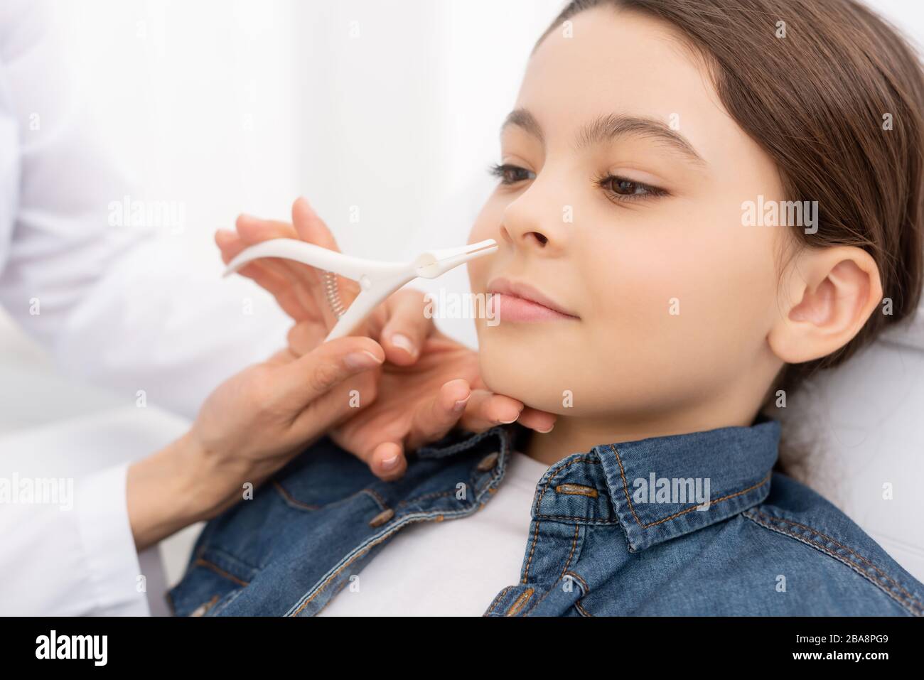 Nasal speculum hires stock photography and images Alamy