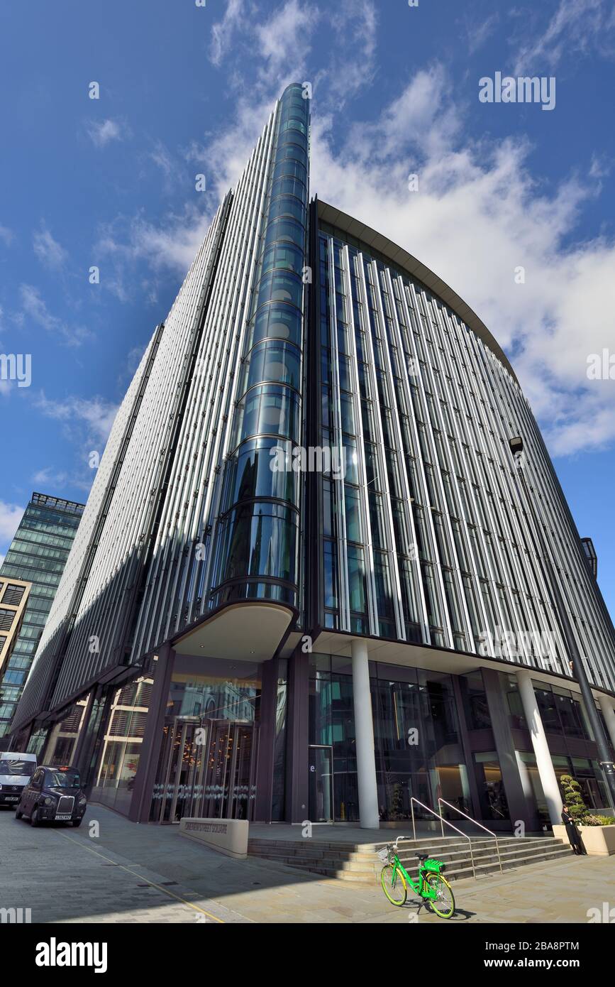 Deloitte new street square hires stock photography and images Alamy Deloitte new street square hires stock photography and images Alamy