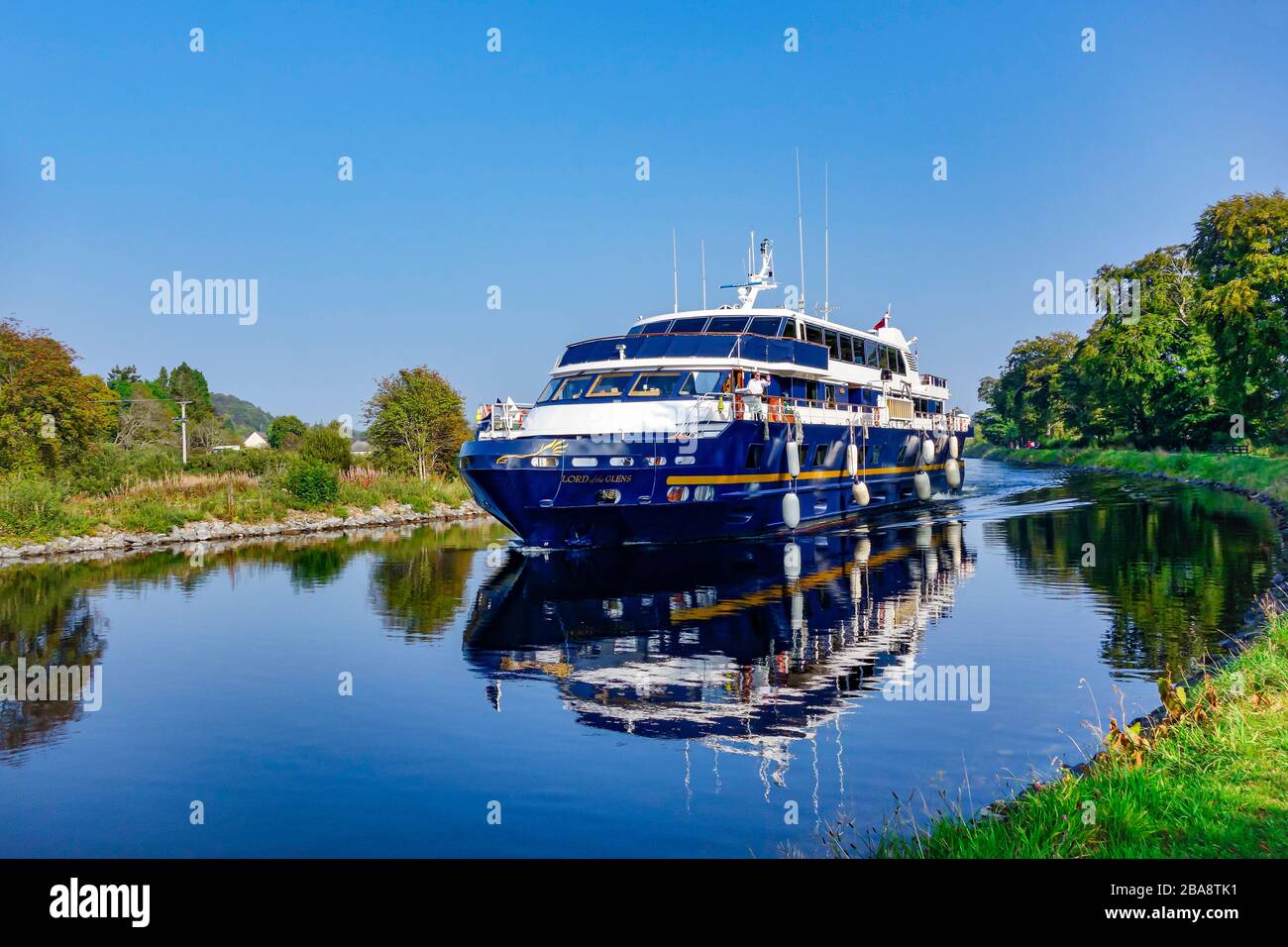 Caledonian canal cruise hires stock photography and images Alamy