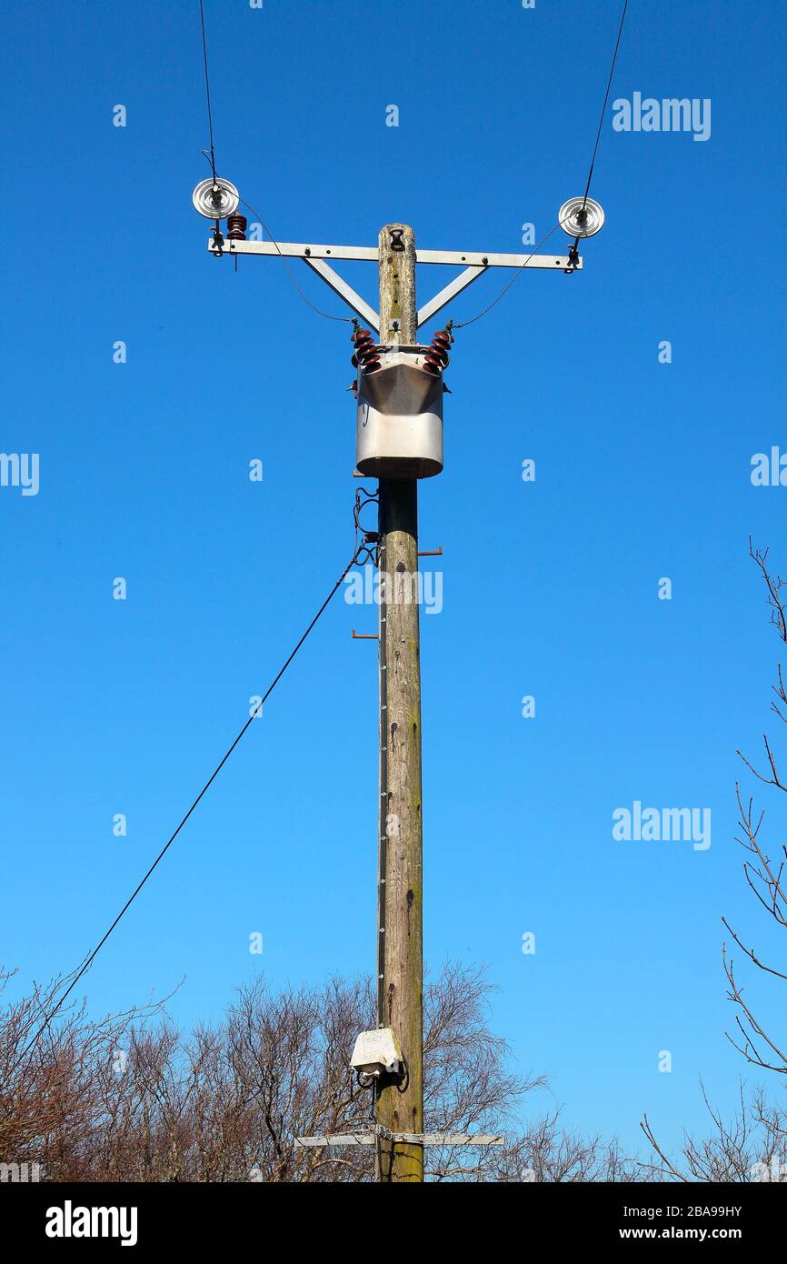 Pole Mounted Transformer High Resolution Stock Photography and Images