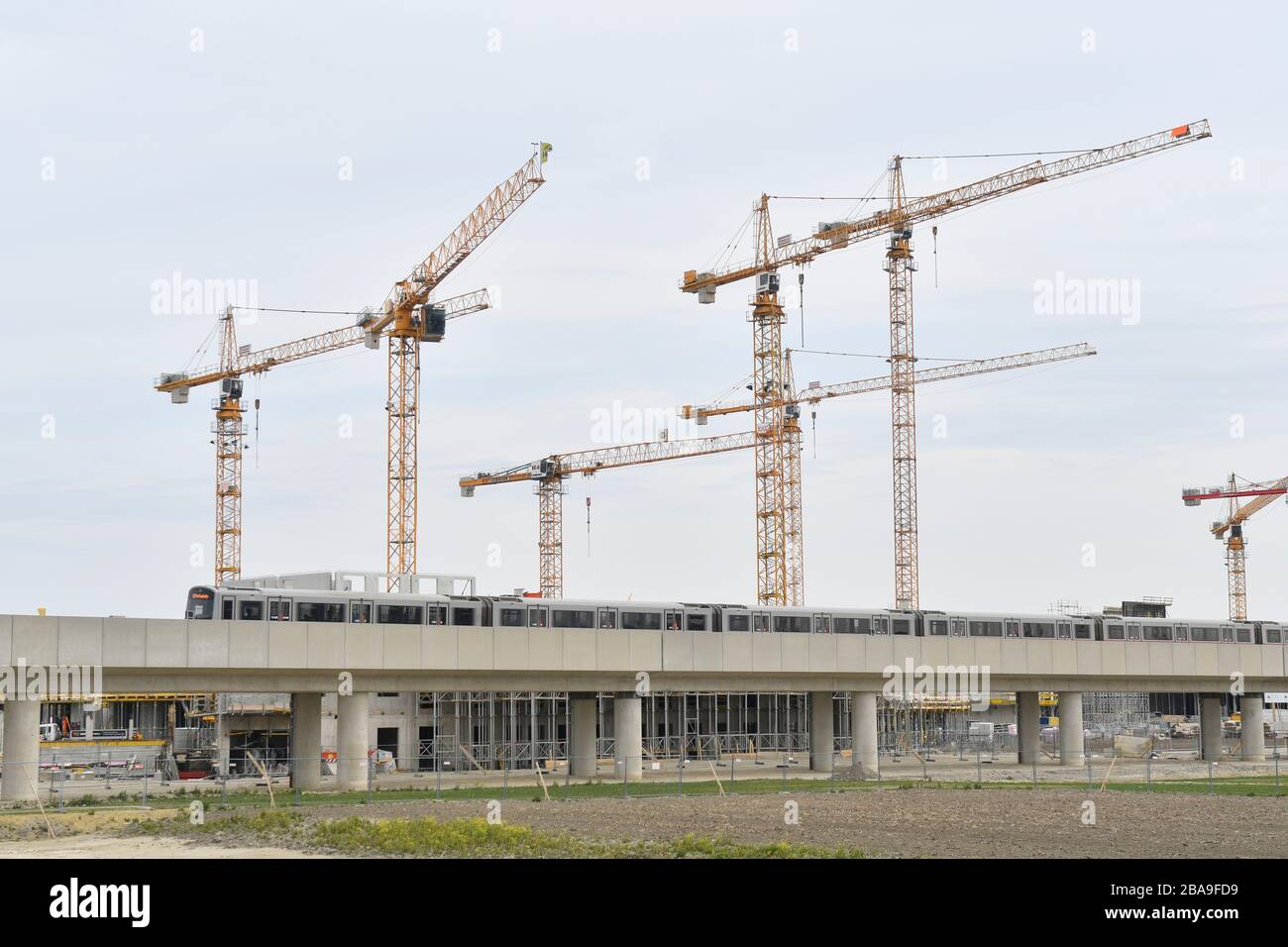 Vienna, Austria. 26th Mar, 2020. In Austria all construction sites stand still due to the risk of corona. Credit: Franz Perc/Alamy Live News Stock Photo