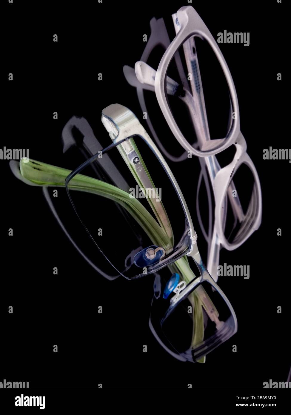 Goggle eye hires stock photography and images Alamy