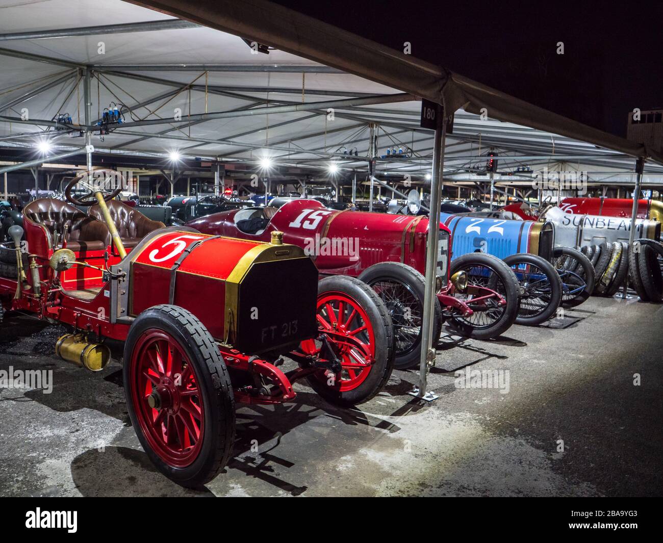 Vintage car racing pit hires stock photography and images Alamy