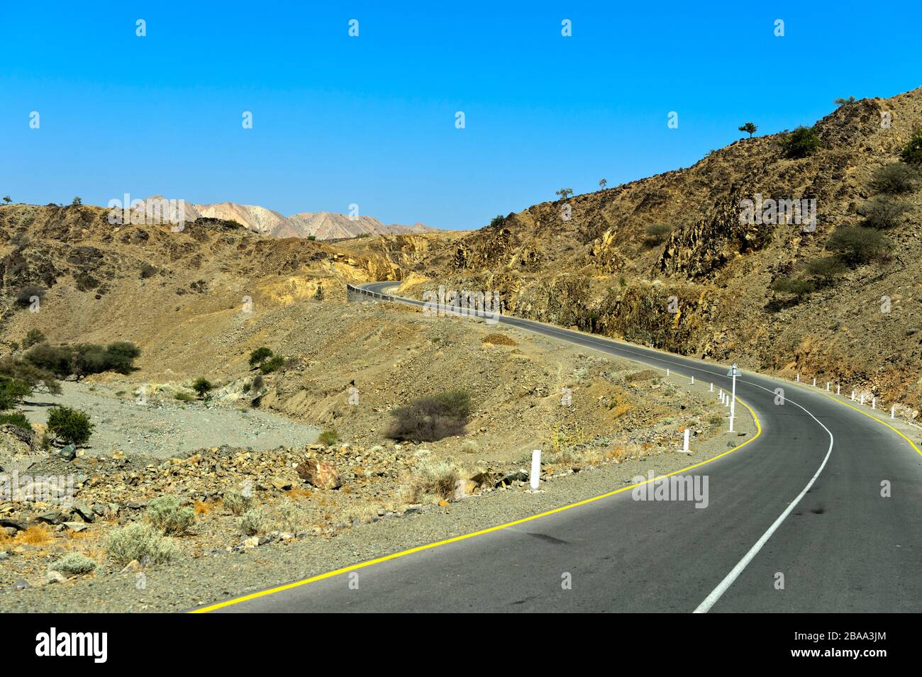 Modern tarmac road leading from Berhale to the Danakil Depression, Afar Region, Ethiopia Stock Photo