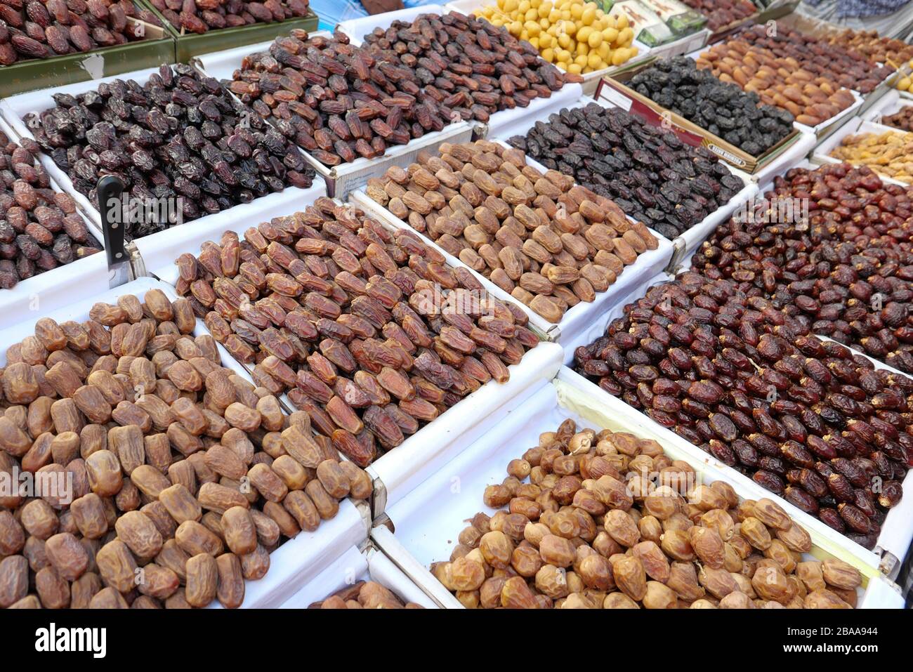 date fruit display for sale at local market in bangladesh  Stock Photo