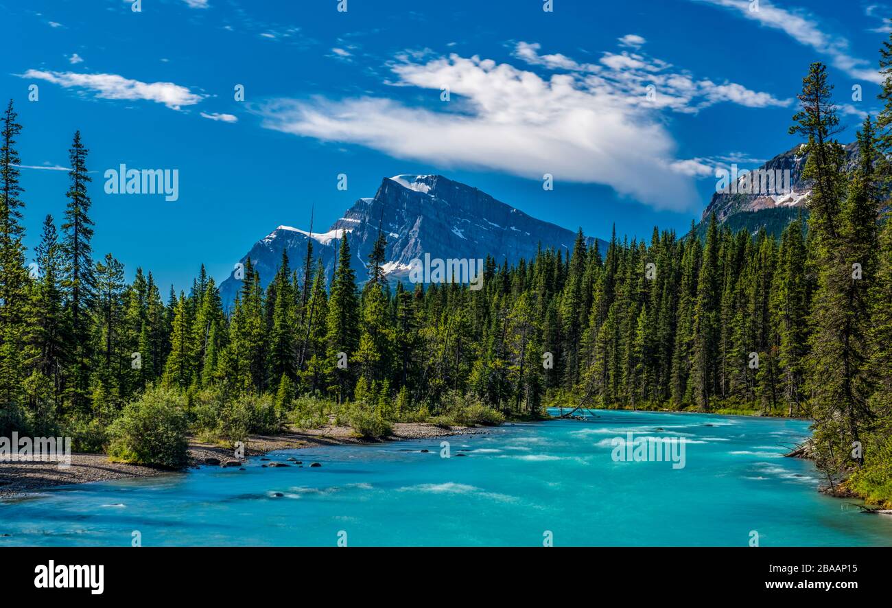 Scenic landscape with Mistaya River and Mount Patterson, Banff National Park, Alberta, Canada Stock Photo