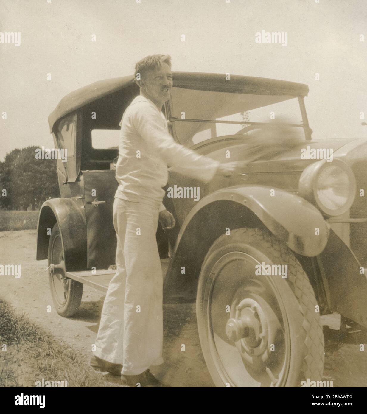 Vintage Black & White Friction M-0022 Police Dept. Litho Car