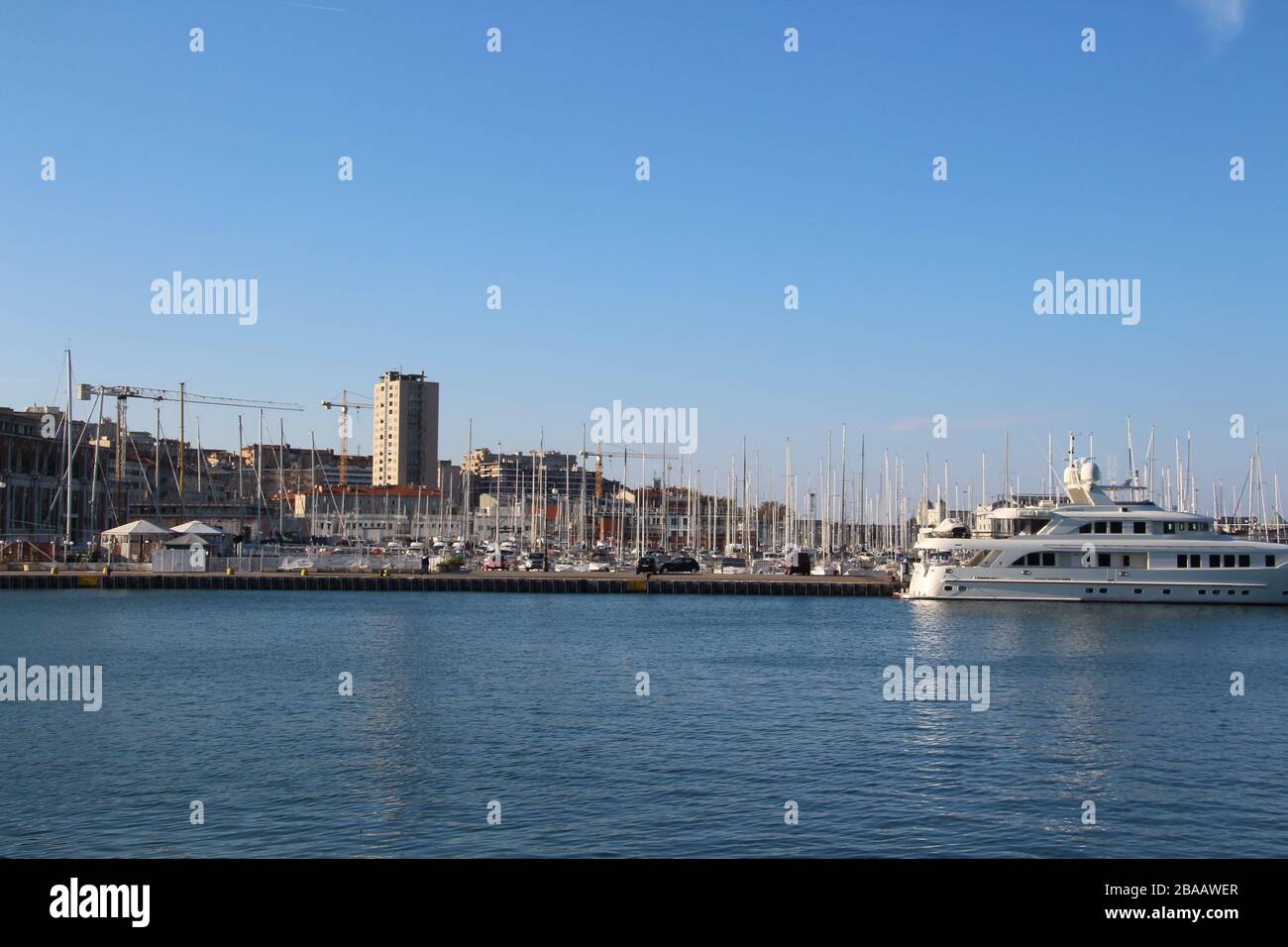 Blick auf den Hafen von Triest in Italien Stock Photo