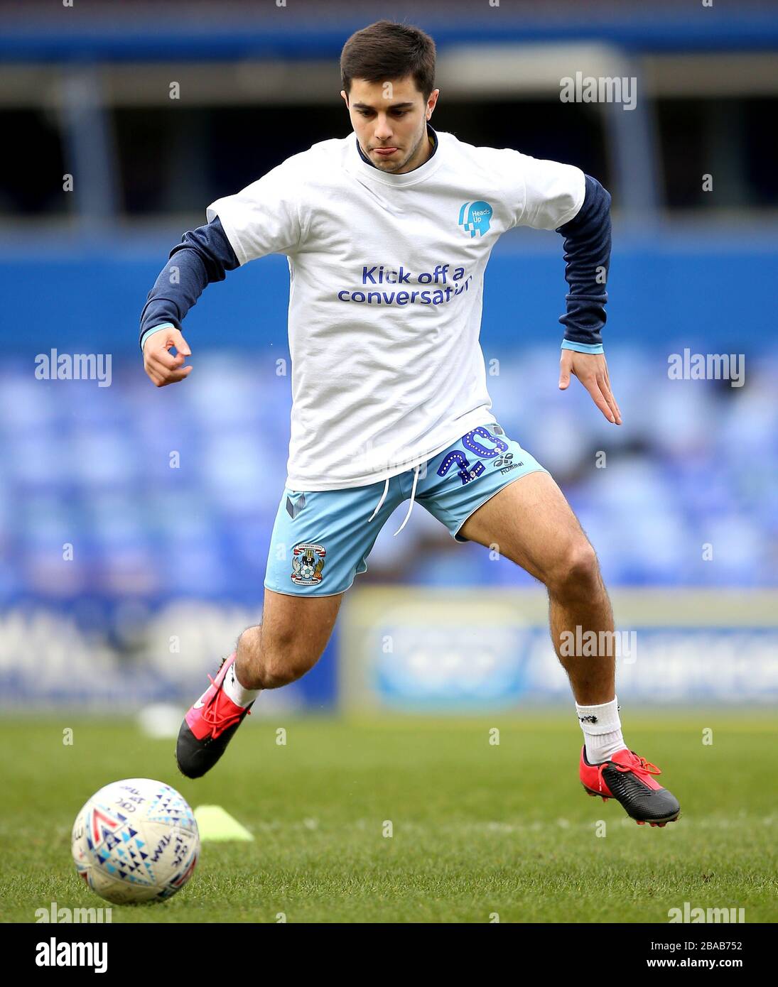 Coventry City's Liam Walsh wears a Heads Up t-shirt during the pre-match warm up prior to the beginning of the match Stock Photo