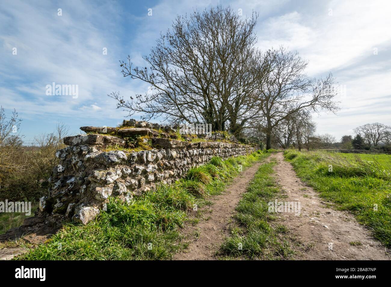Footpath around the Silchester Roman Town Wall in Hampshire, UK Stock Photo