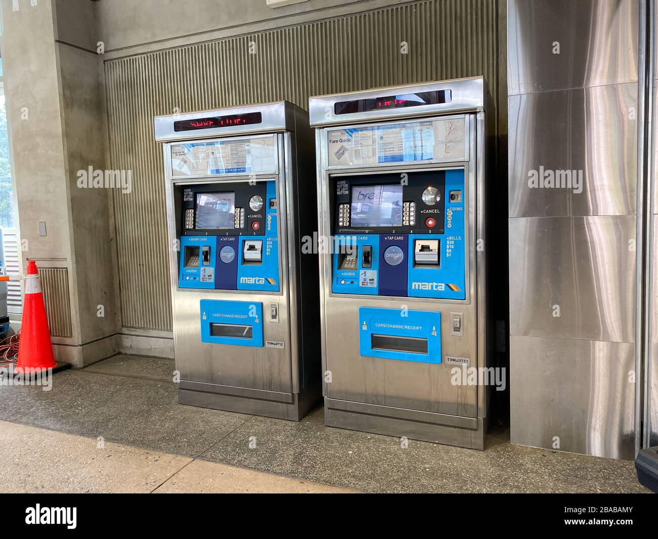 Modern metro kiosk hires stock photography and images Alamy