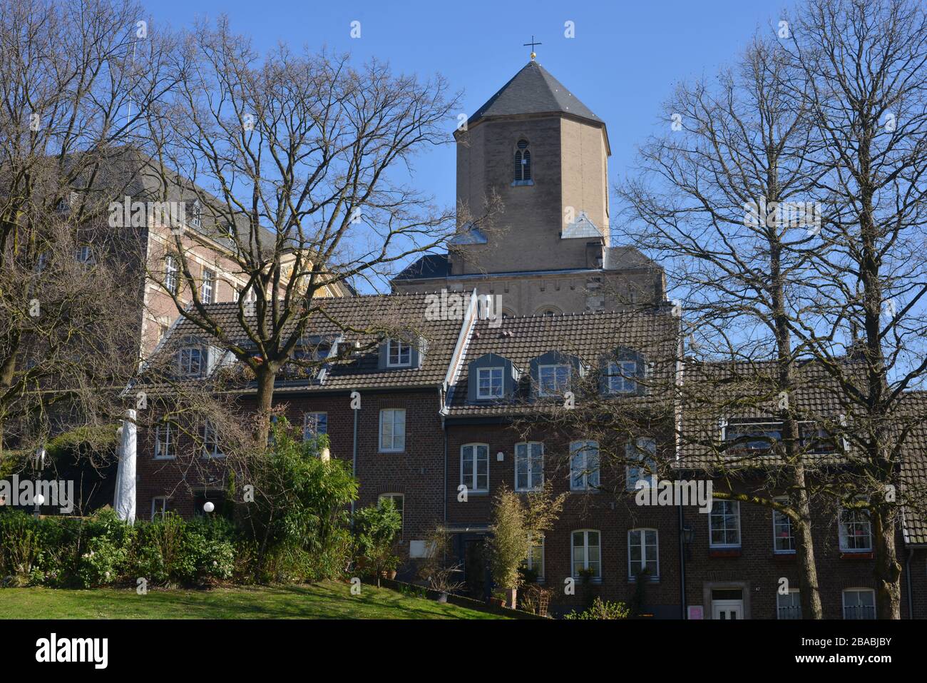 Town Hall and Münster St Vitus in the city of Mönchengladbach, Germany Stock Photo