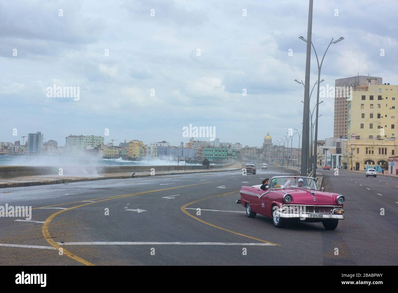 Cruising down the Malecón in Havana, Cuba Stock Photo