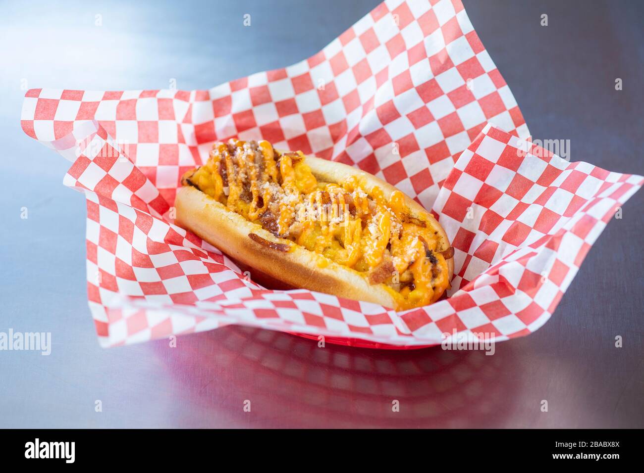 Hot dog mac and cheese hires stock photography and images Alamy