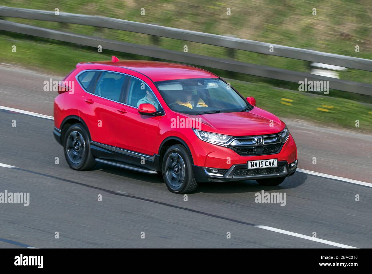 MA15CAA 2019 Honda Cr-V Se I-Vtec Cvt Red Car Petrol driving on 