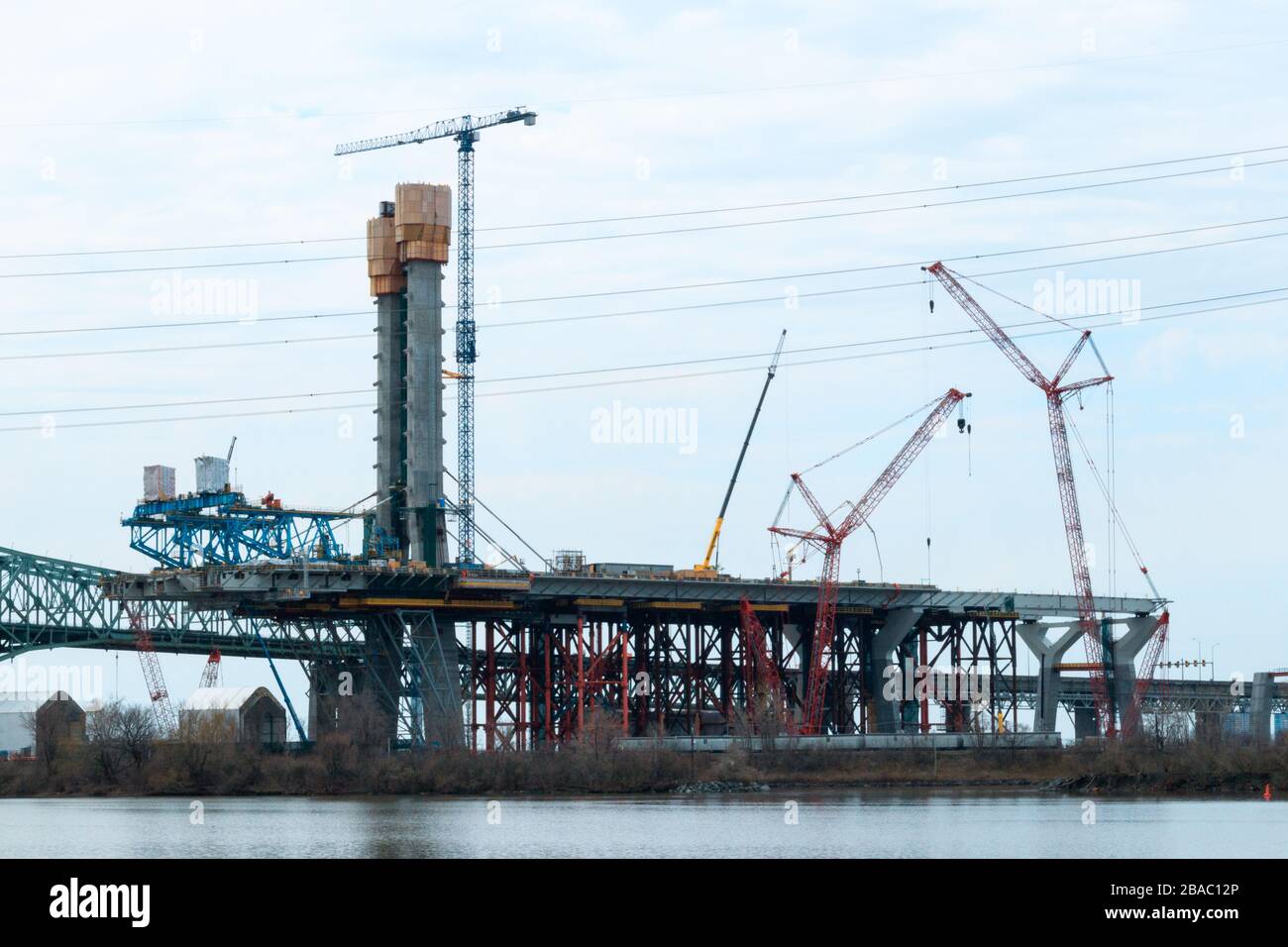 Montreal, Quebec, Canada, Mai 2018 -  View of the new Bridge Samuel de Champlain in construction Stock Photo