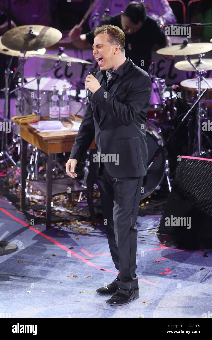 Cristian Castro durante la noche de su concierto 17 Mayo 2017 y madrugada del día 18 en el palenque de la Expogan. ( Photo/Luis Gutierrez/NortePhoto.c Stock Photo