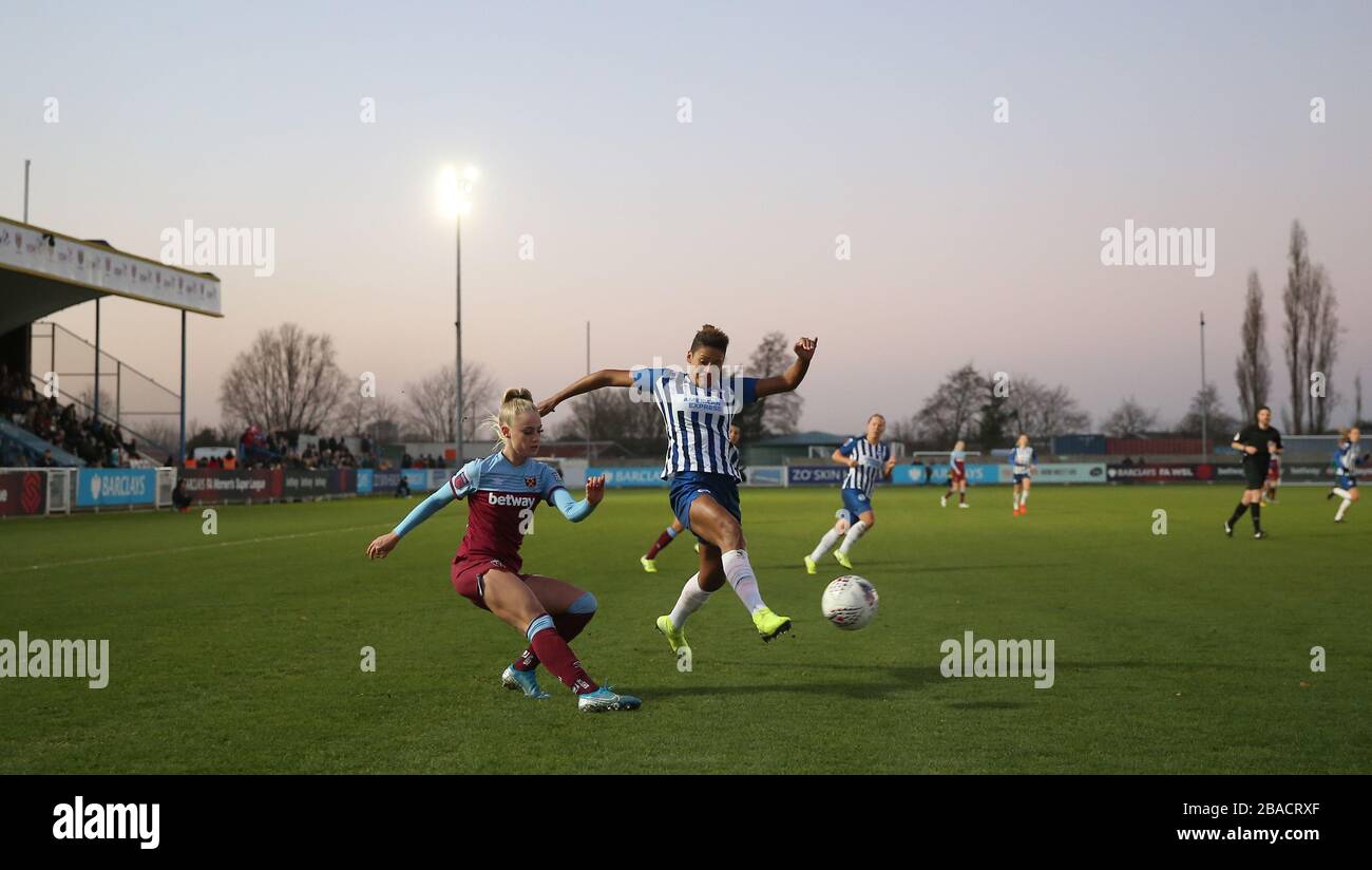 West Ham United's Alisha Lehmann (left) and Brighton and Hove Albion's Victoria Williams battle for the ball Stock Photo