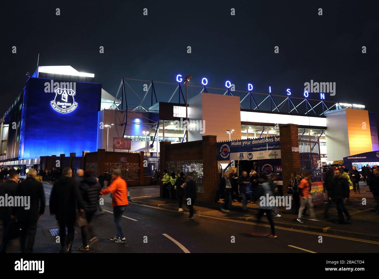 Fans arrive at Goodison Park ahead of the match Stock Photo