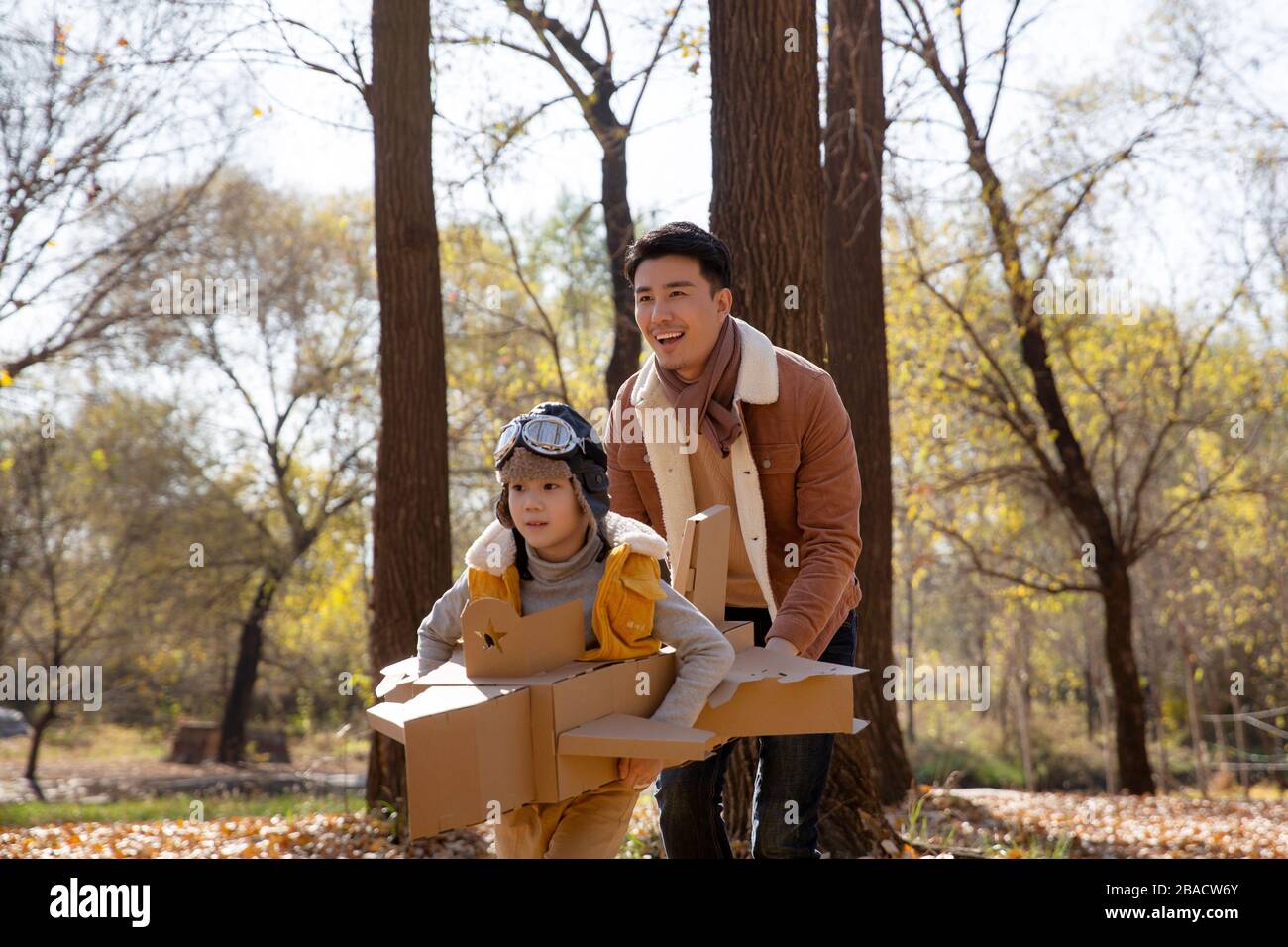 Happy father son airplane hi-res stock photography and images - Alamy