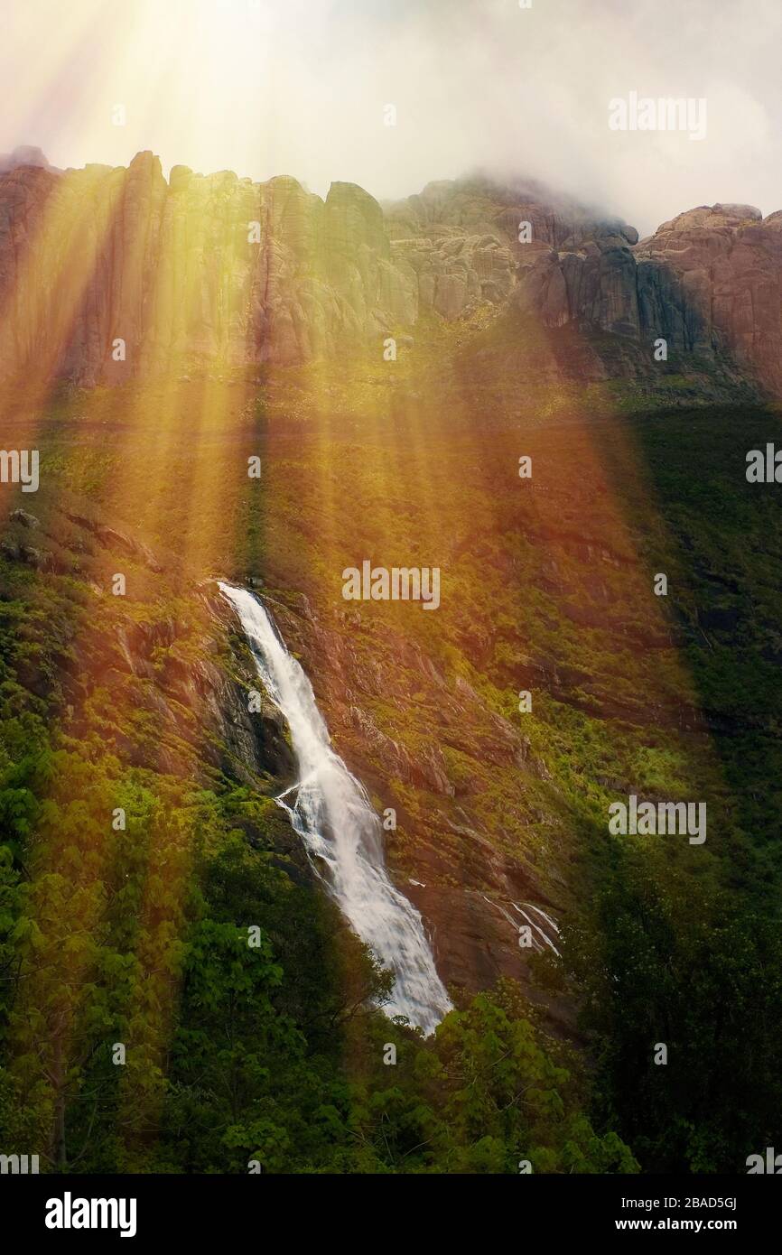 Cascade mountain sunrise hi-res stock photography and images - Alamy