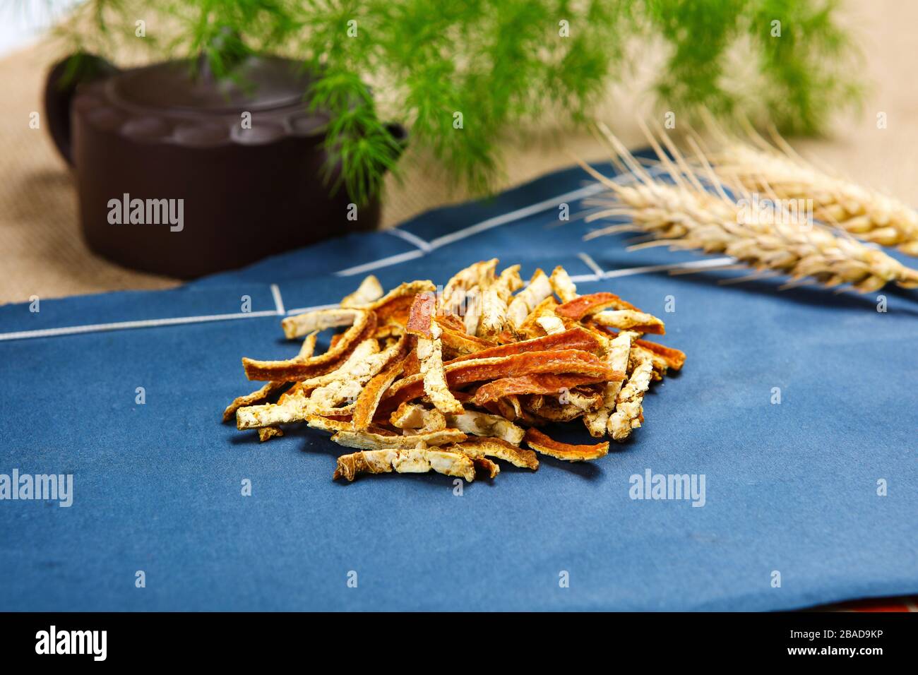 Chinese herbal medicine dried tangerine or orange peel Stock Photo Alamy