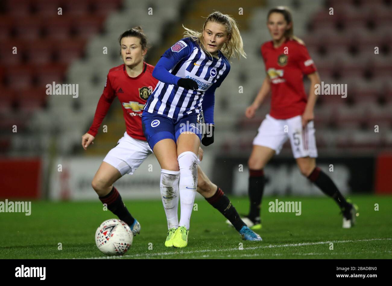 Brighton and Hove Albion's Amanda Nilden holds off challenge from Manchester United's Hayley Ladd Stock Photo