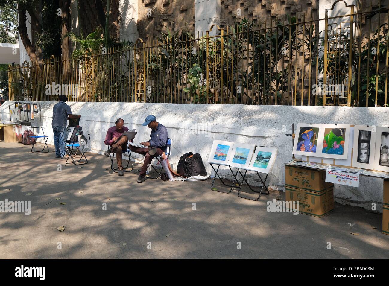 Pavement art gallery, Fort area, Kala Ghoda Art District in Mumbai, India Stock Photo