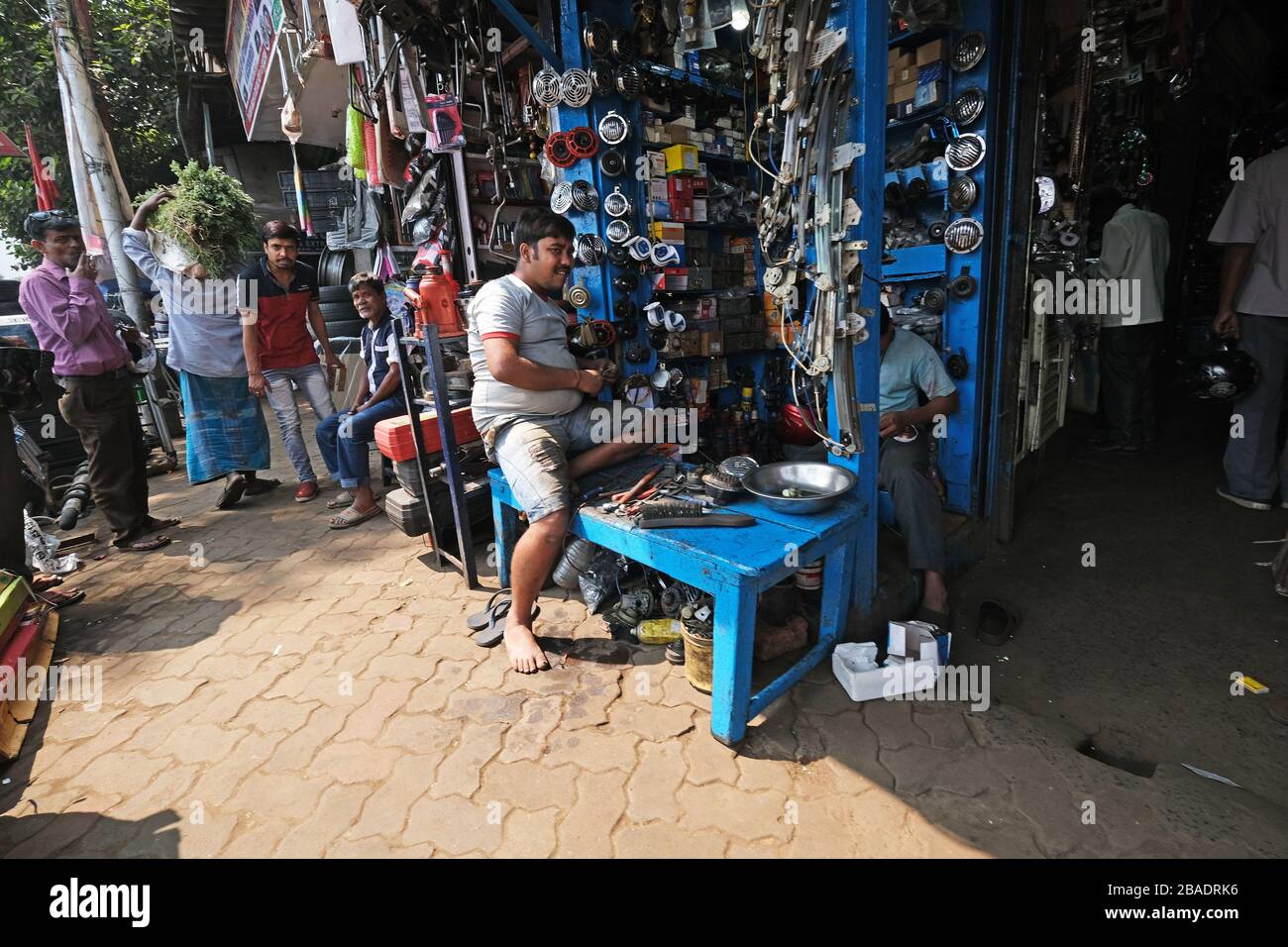 Cheapest Car Parts and accessories market Mallick Bazar in