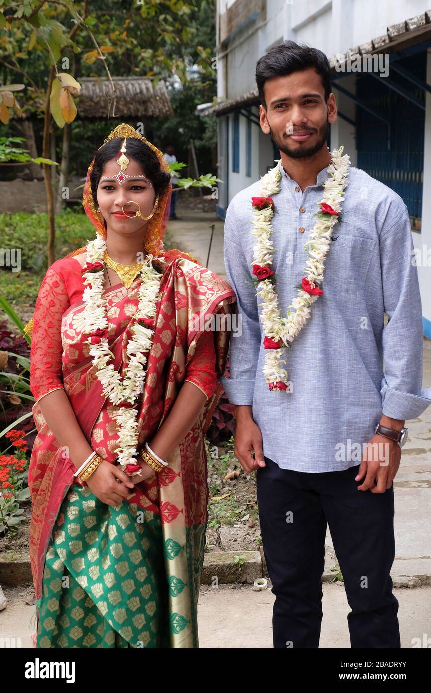 West bengal couple hi-res stock photography and images - Alamy