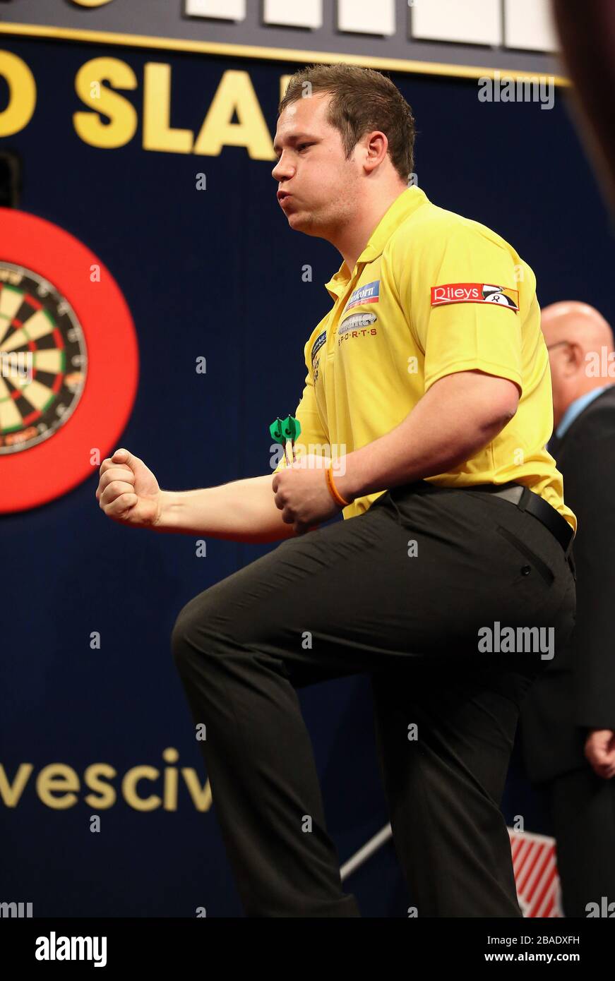 Arron Monk celebrates during his match with Dean Winstanley Stock Photo