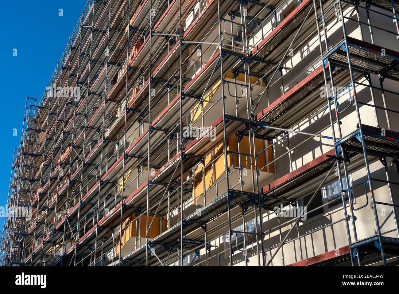Energetic renovation of a highrise residential building, rental