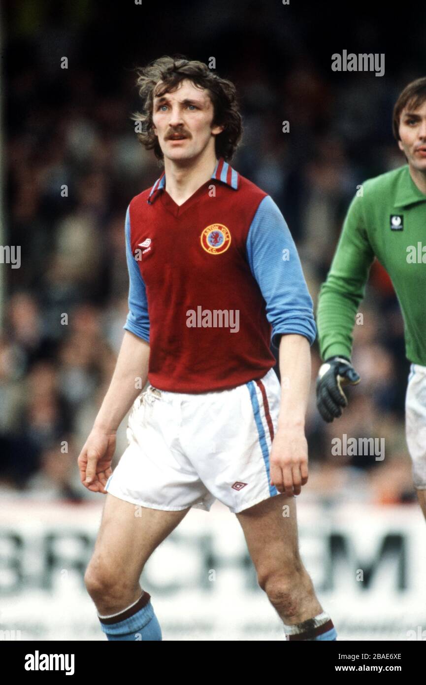Des bremner aston villa hires stock photography and images Alamy