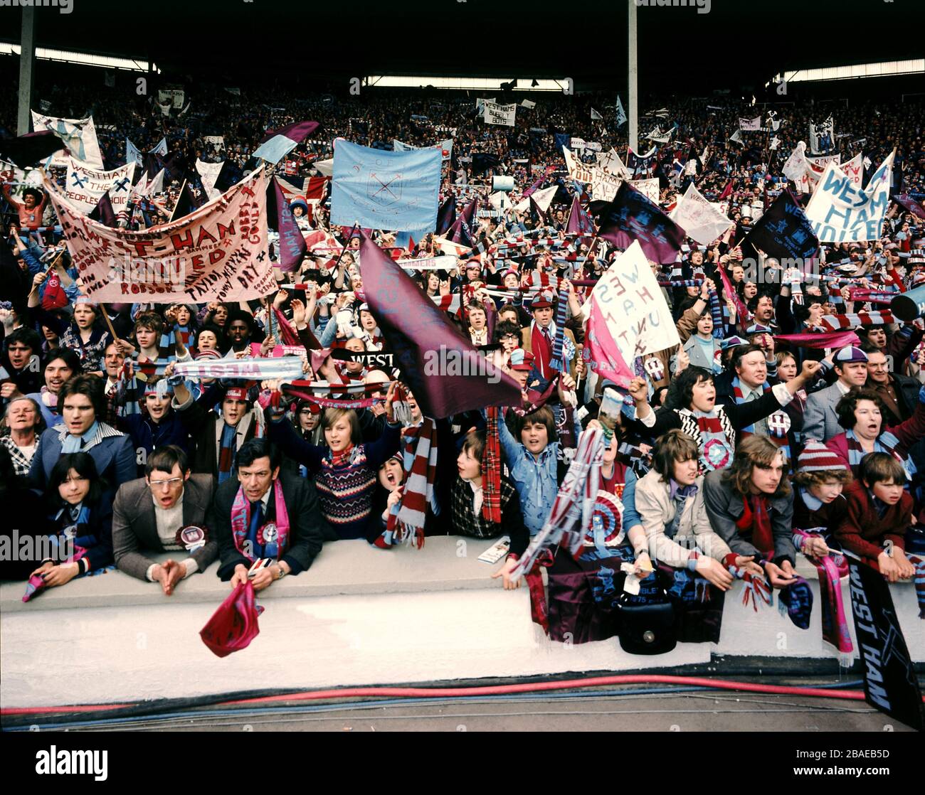 1975 fa cup final west ham hires stock photography and images Alamy