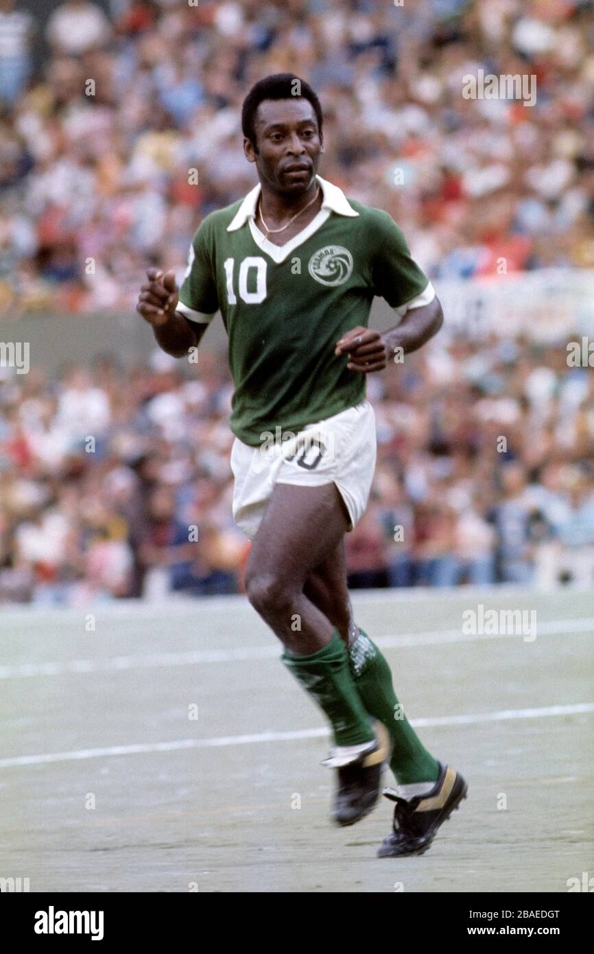 New york cosmos' pele hi-res stock photography and images New york cosmos' pele hi-res stock photography and images