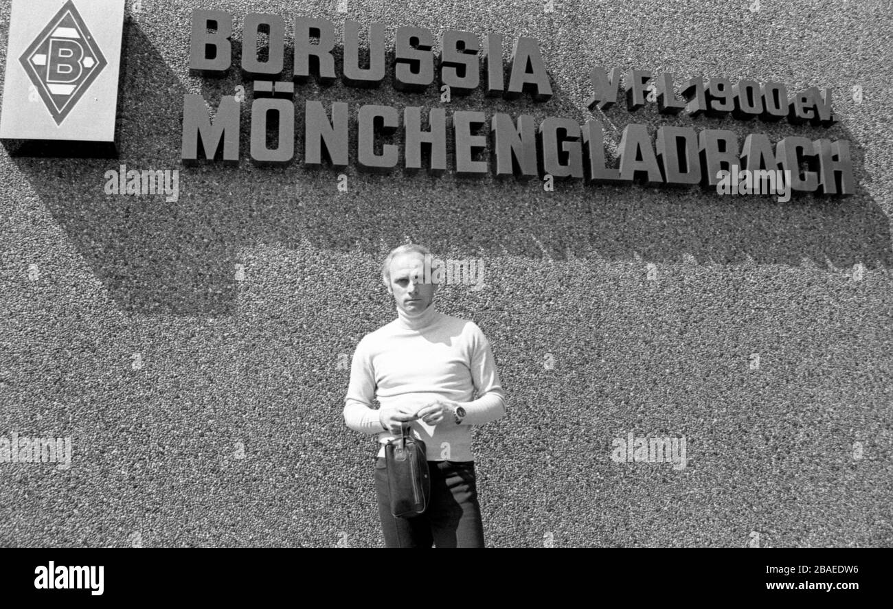 Borussia Monchengladbach captain Berti Vogts stands under the sign at the Rheinstadion. Stock Photo
