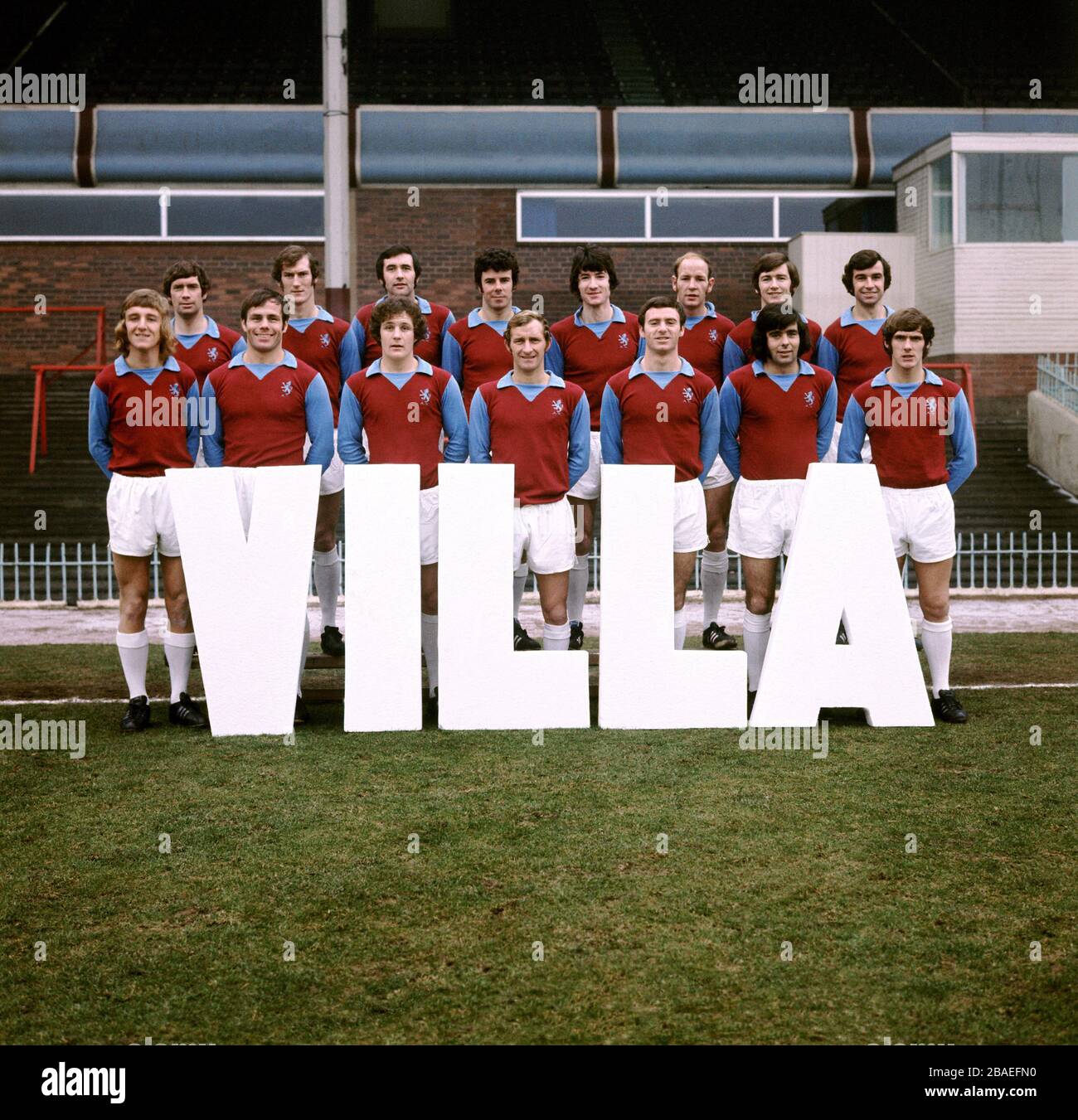 back row,l-r  Brian Godfrey, Fred Turnbull, Lew Chatterley, Charlie Aitken, Pat McMahon, Andy Lochead, Bruce Rioch, Brian Tyler. front row, l-r: Ian Hamilton, George Curtis, Jimmy Brown, Dave Gibson, Keith Bradley, Willie Anderson, Michael Wright. Stock Photo