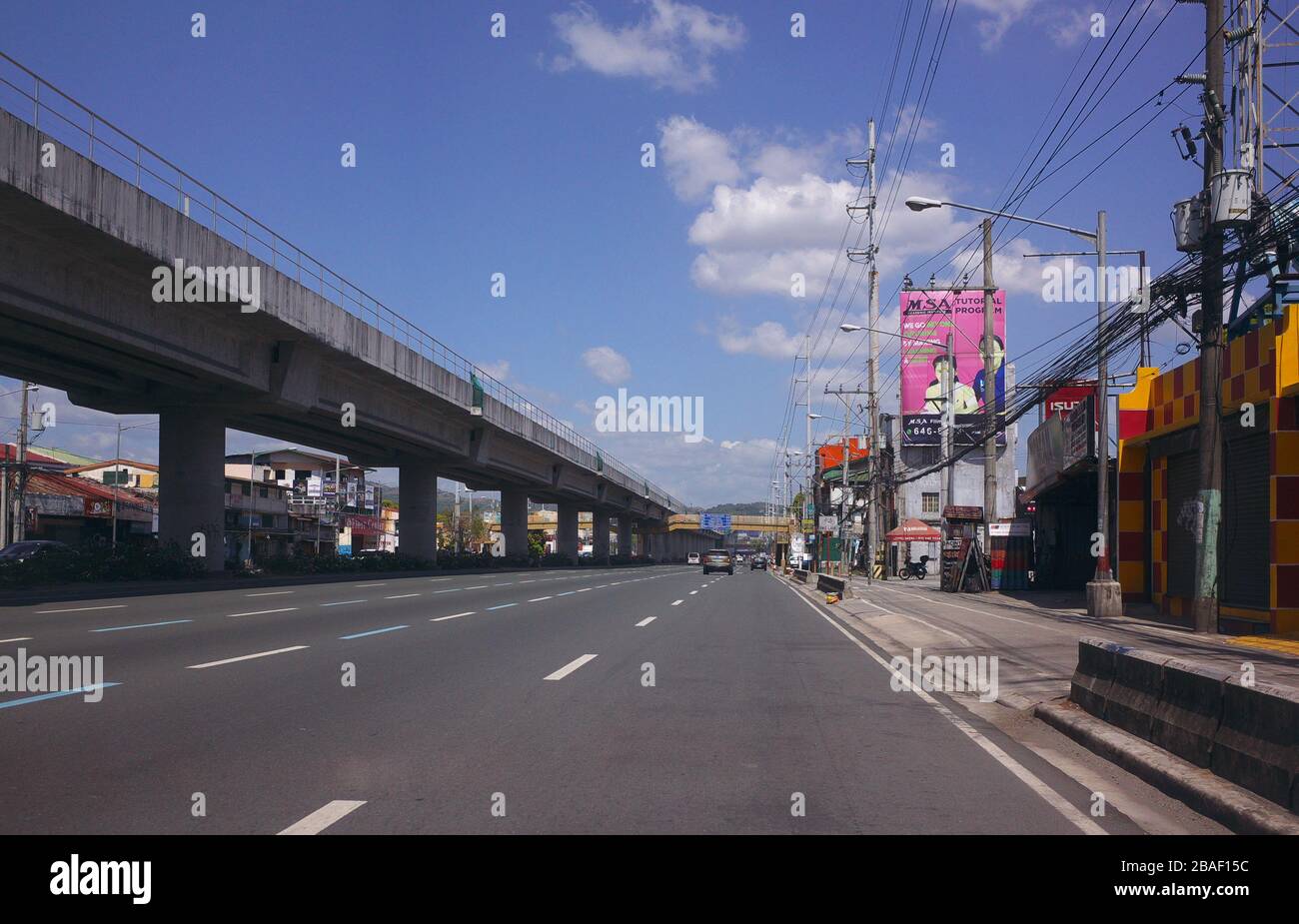 27 March 2020. Empty street: Effect of Luzon wide lockdown on traffic. Marcos Highway (Cainta, Marikina) Stock Photo