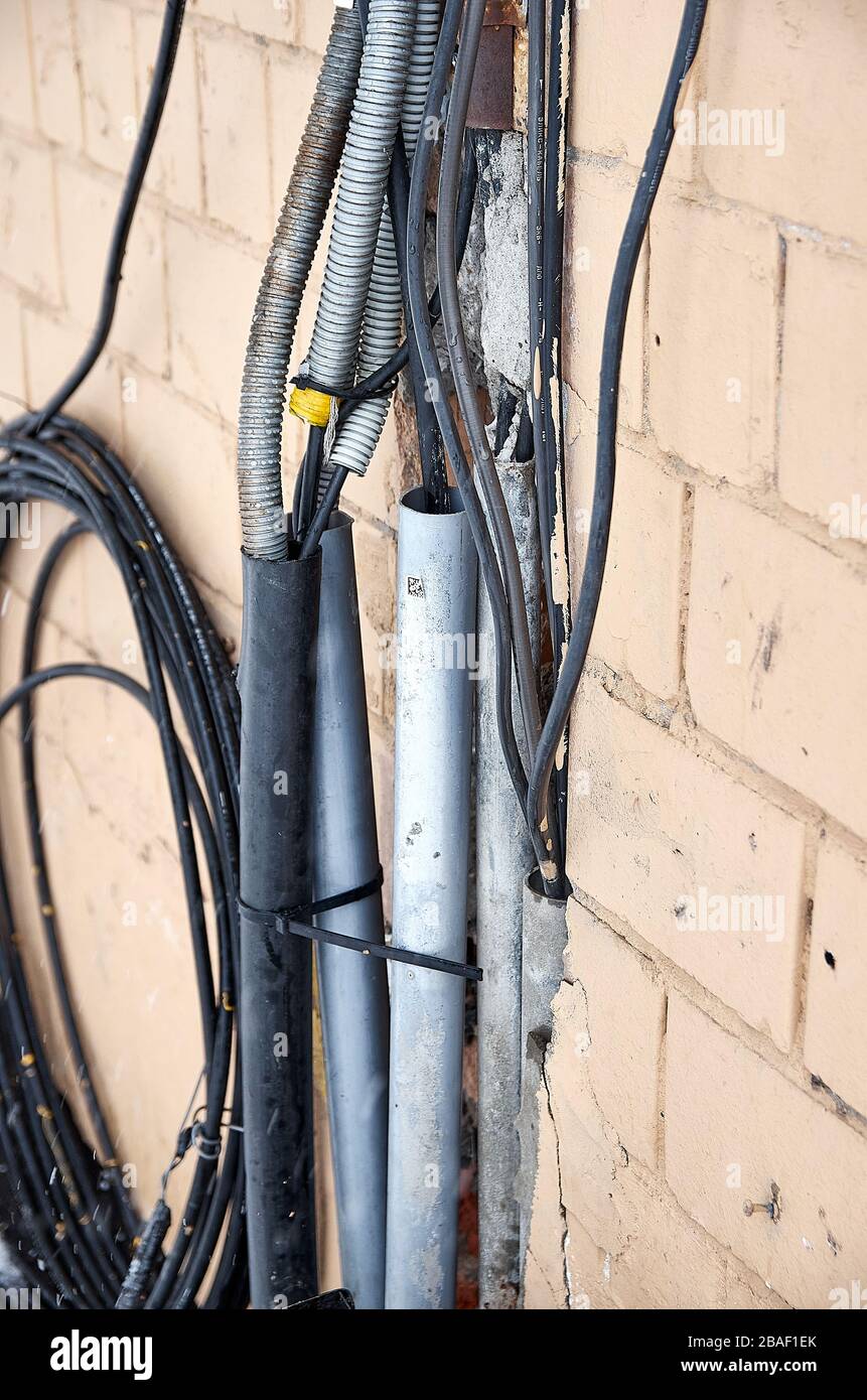 Old house electrical wiring hires stock photography and images Alamy